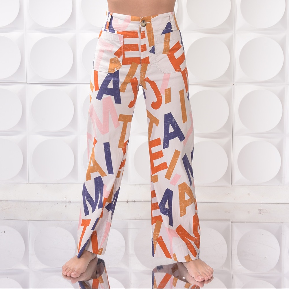 Anthropologie Maeve Pants| Je T’aime Big Lettering Print
NEVER WORN Sz 25